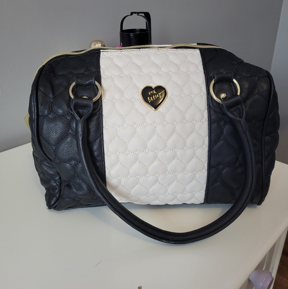 Betsey Johnson Handbags - Betsey Johnson Be Mine Quilted Satchel, VGUC